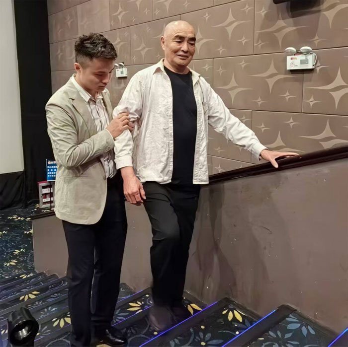 2-微信图片_2025-10-16_152412_231.jpg
